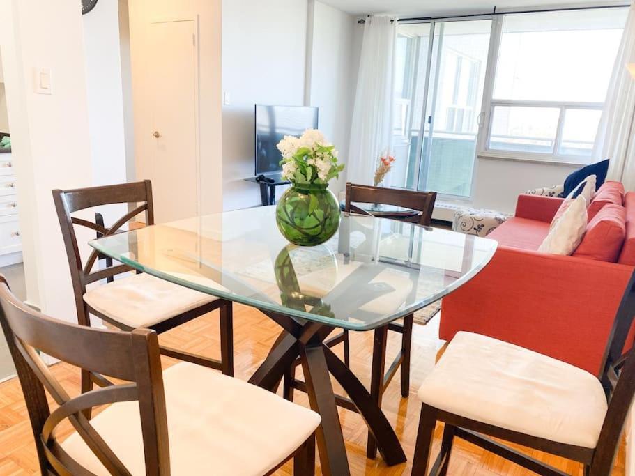 Stylish 1 Bedroom Apartment In Toronto Exterior foto